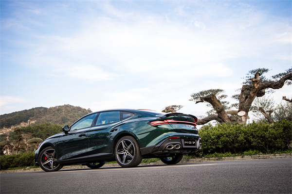 B级运动轿车新标杆来了，MG7 2025款智能登场，限时一口价11.29万元起